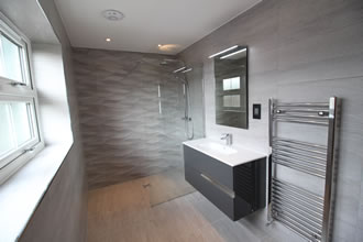 A Clarendon bathroom image of Milton Grove