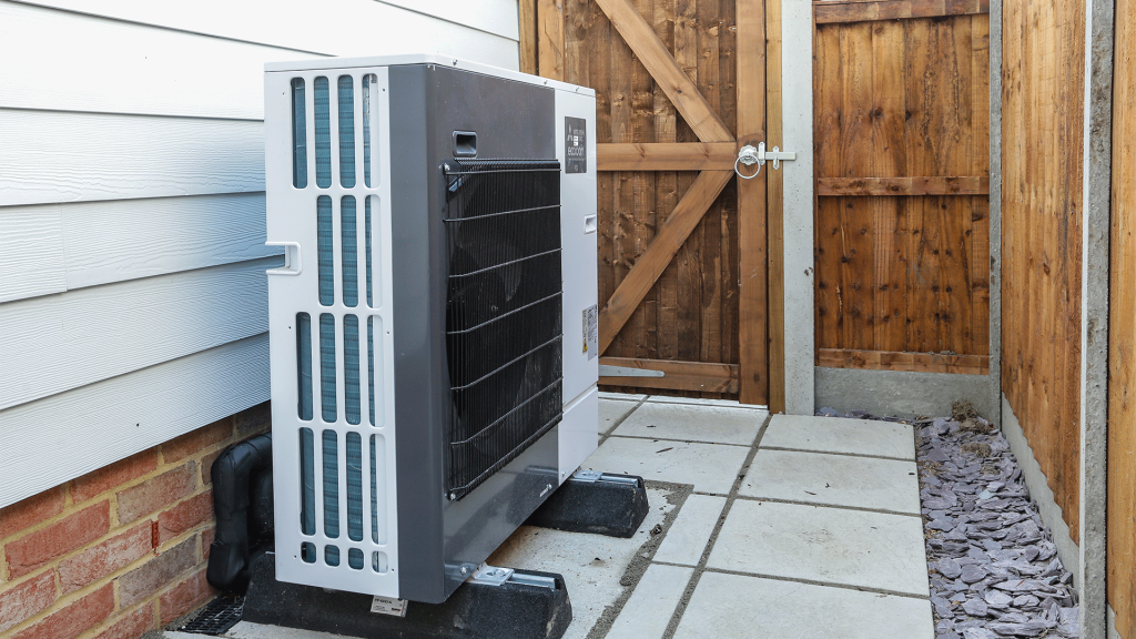 Mitsubishi Electric air source heat pump at Miller's Meadow plot 11